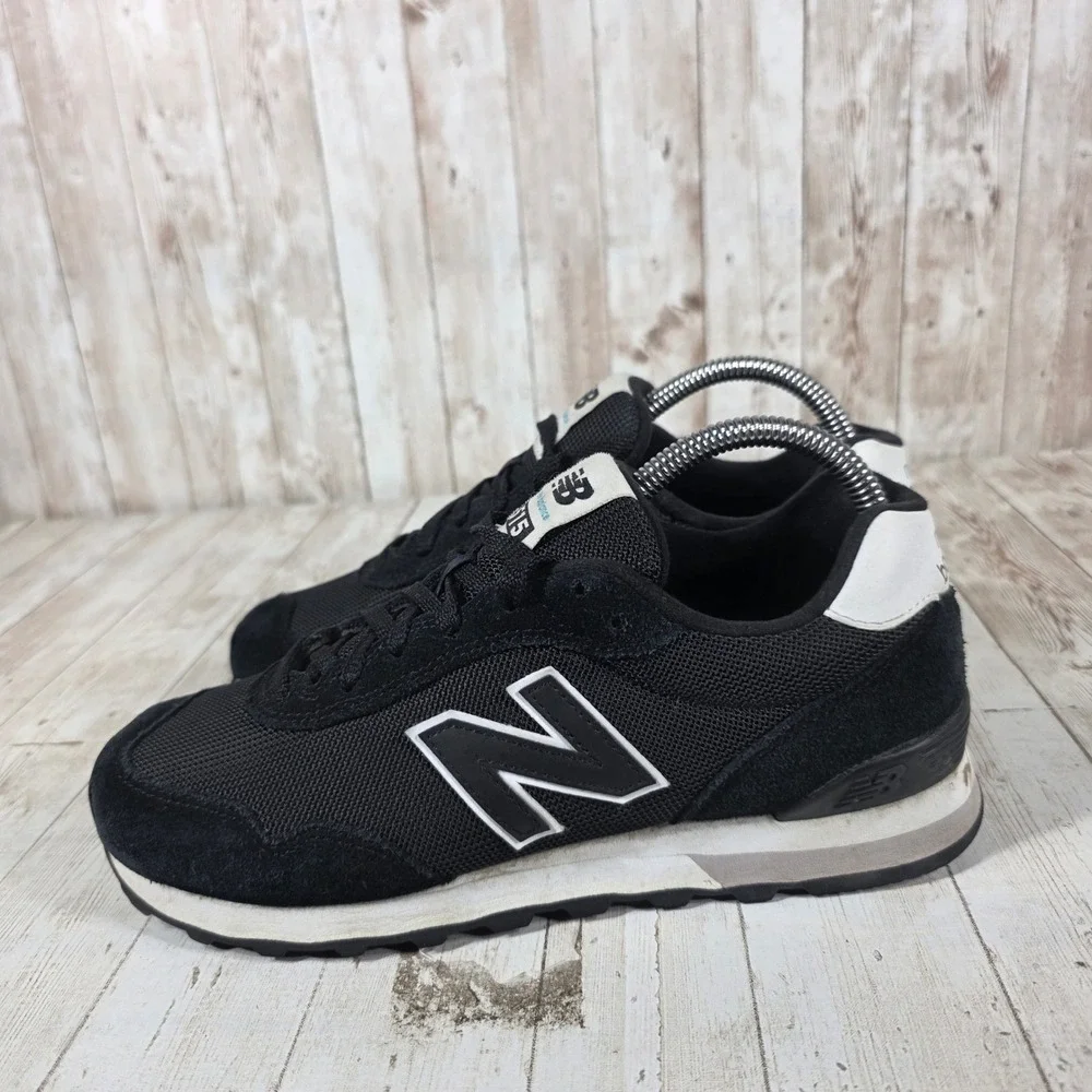 New Balance Black and White Men's Sneakers